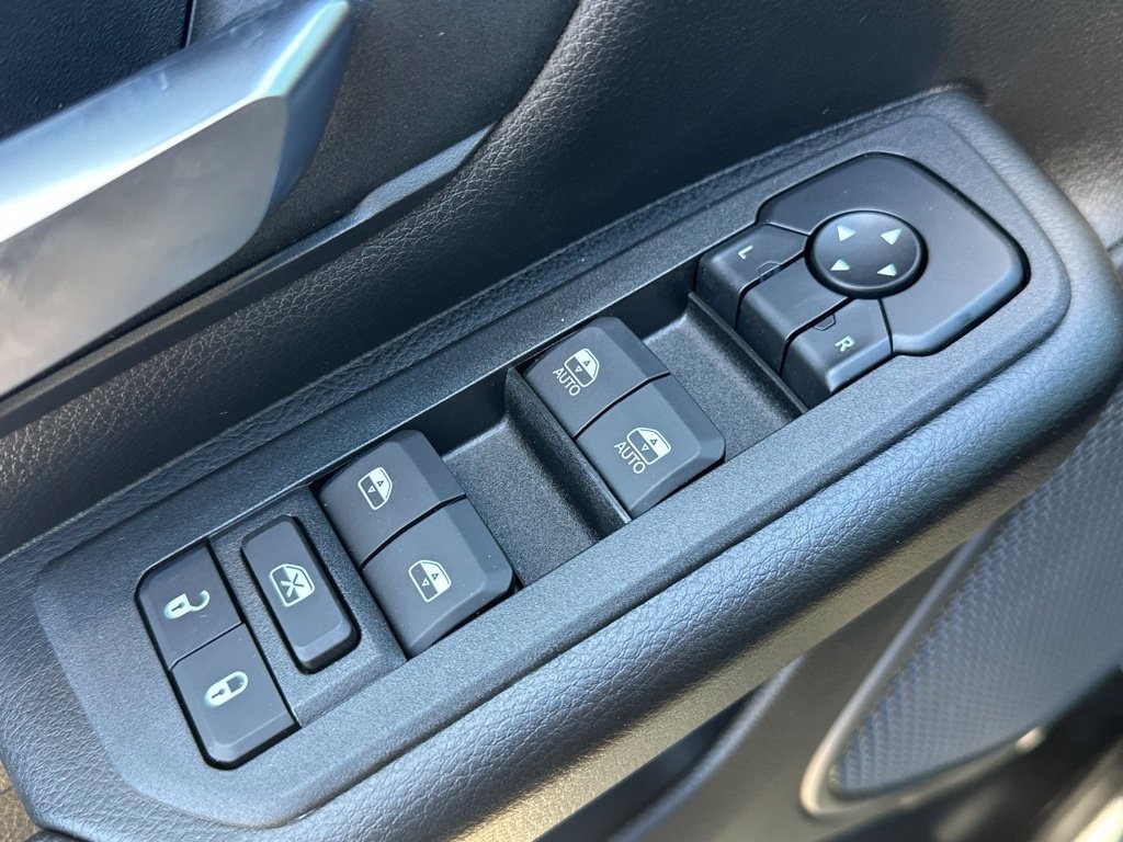 New 2027 RAM 1500 Express AWD/4WD image 12