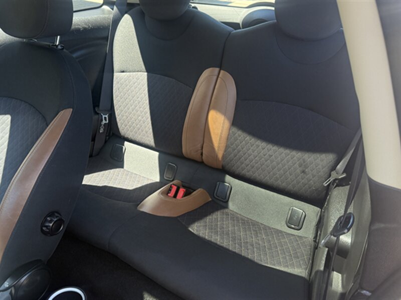 Used 2011 MINI Cooper S FWD image 7