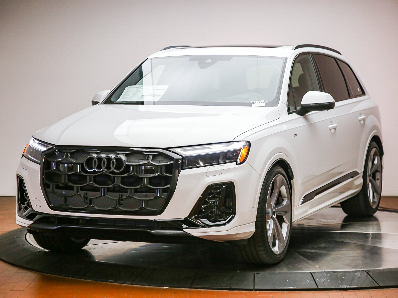 New 2026 Audi Q7 3.0T Prestige AWD/4WD image 1