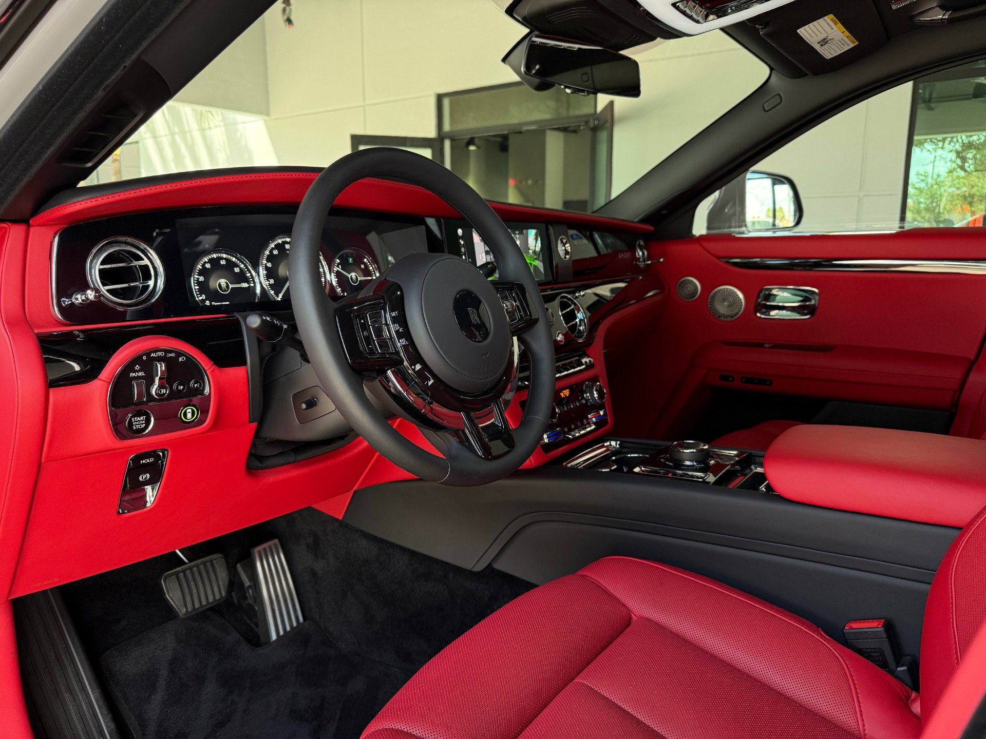 Used 2022 Rolls-Royce Ghost image 25