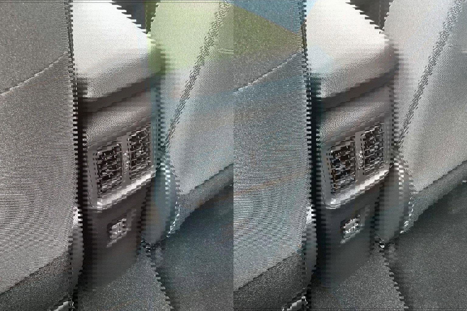 Used 2024 Toyota RAV4 XLE image 40