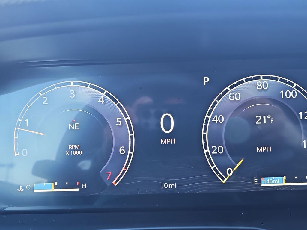 New 2025 Jeep Grand Cherokee Altitude image 20