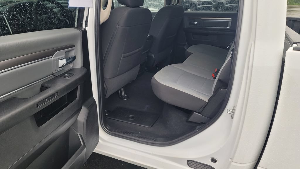 Used 2021 RAM 1500 Classic SLT AWD/4WD image 25