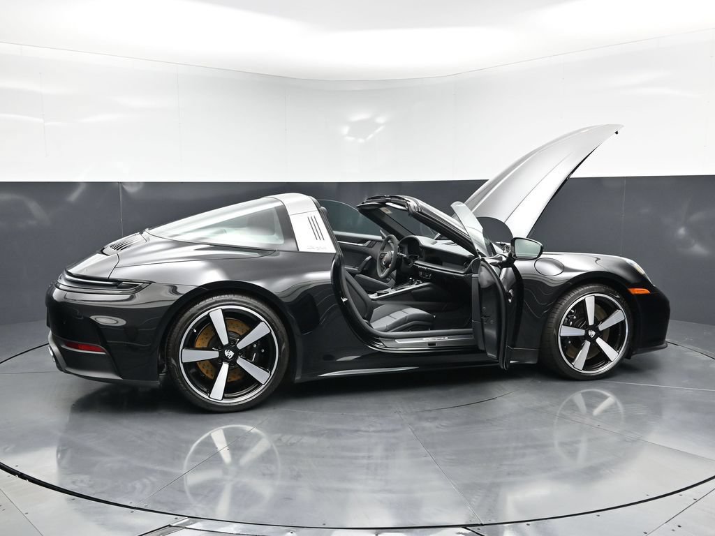 Certified 2026 Porsche 911 Targa 4S AWD/4WD image 36