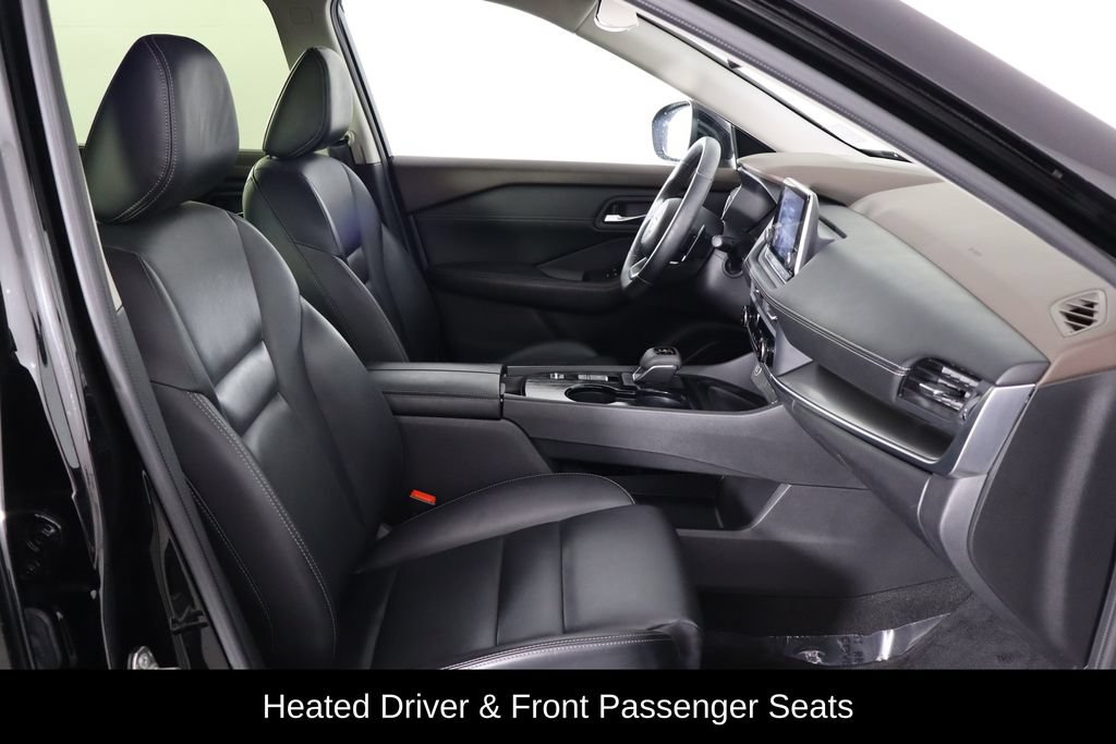 Used 2023 Nissan Rogue SV w/ SV Premium B Package FWD image 18