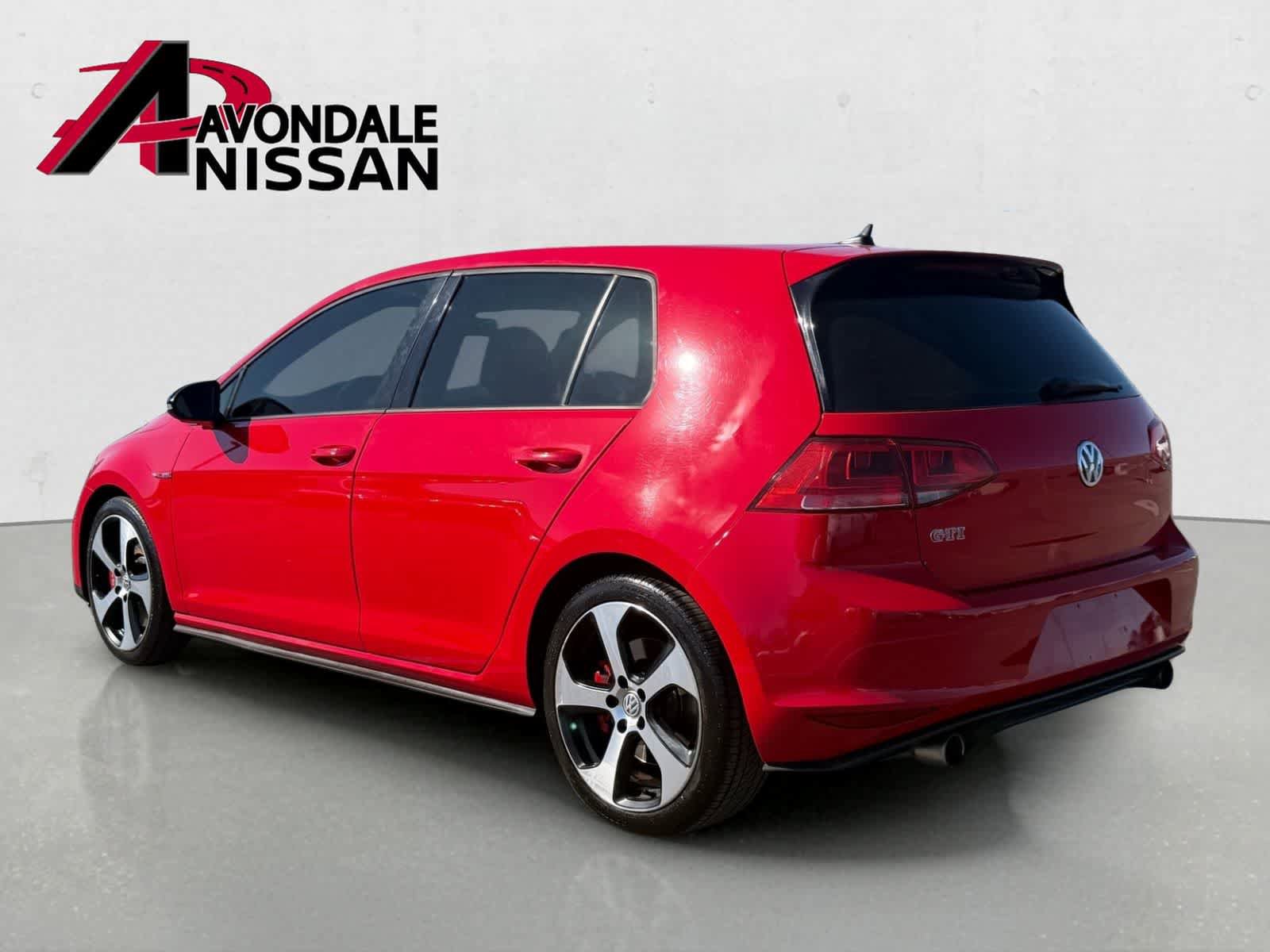 Used 2017 Volkswagen GTI SE FWD image 4