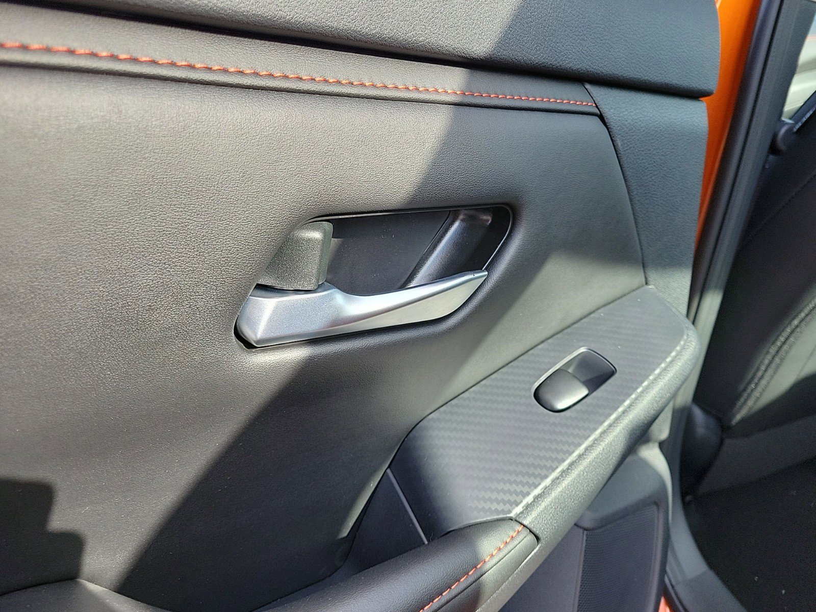 Used 2025 Nissan Sentra SR w/ SR Premium Package image 13