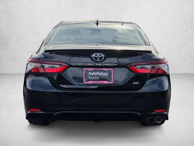 Used 2024 Toyota Camry SE image 7