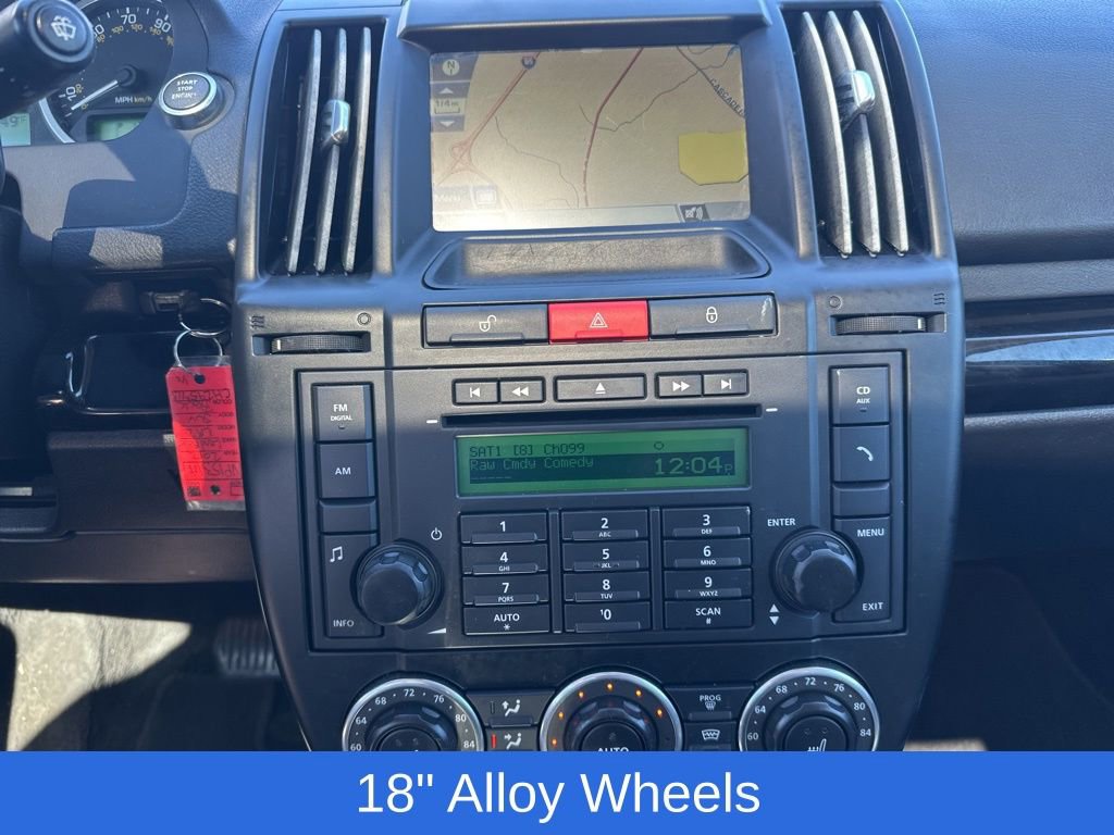 Used 2012 Land Rover LR2 HSE image 21