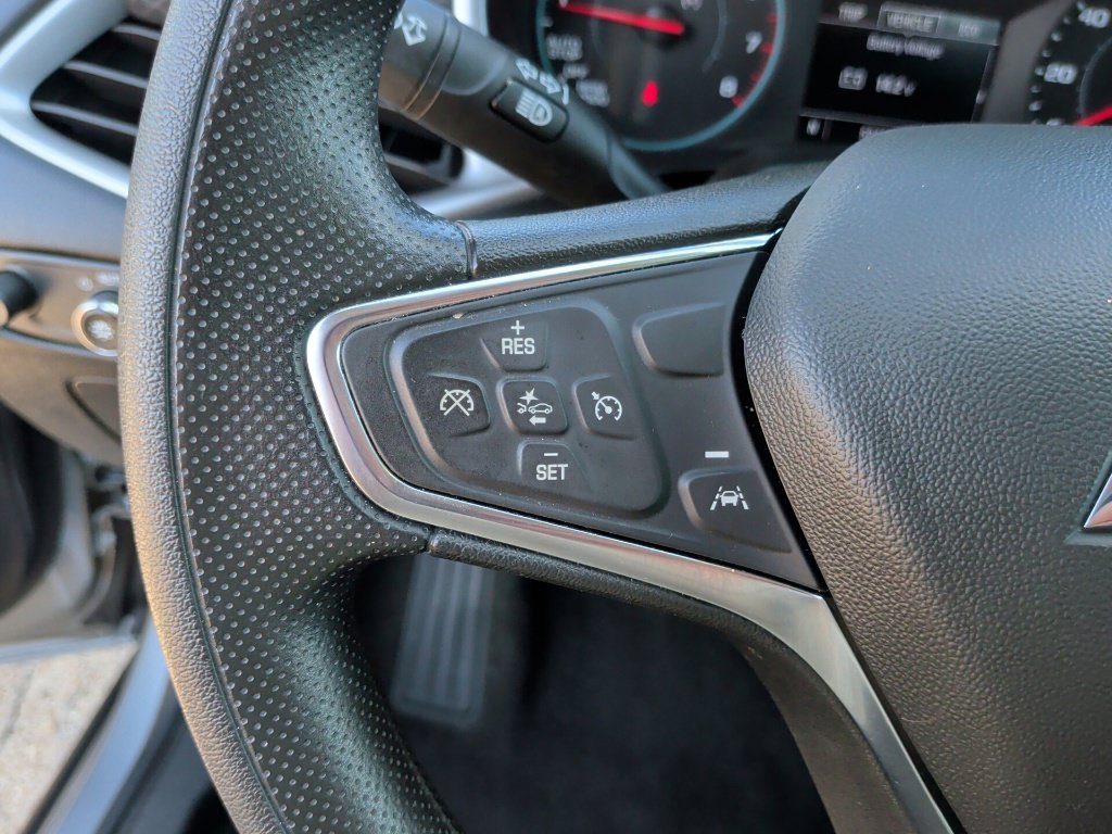 Used 2025 Chevrolet Malibu LT FWD image 17