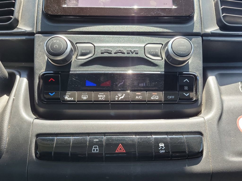 Used 2025 RAM ProMaster 3500 w/ Convenience Group image 21
