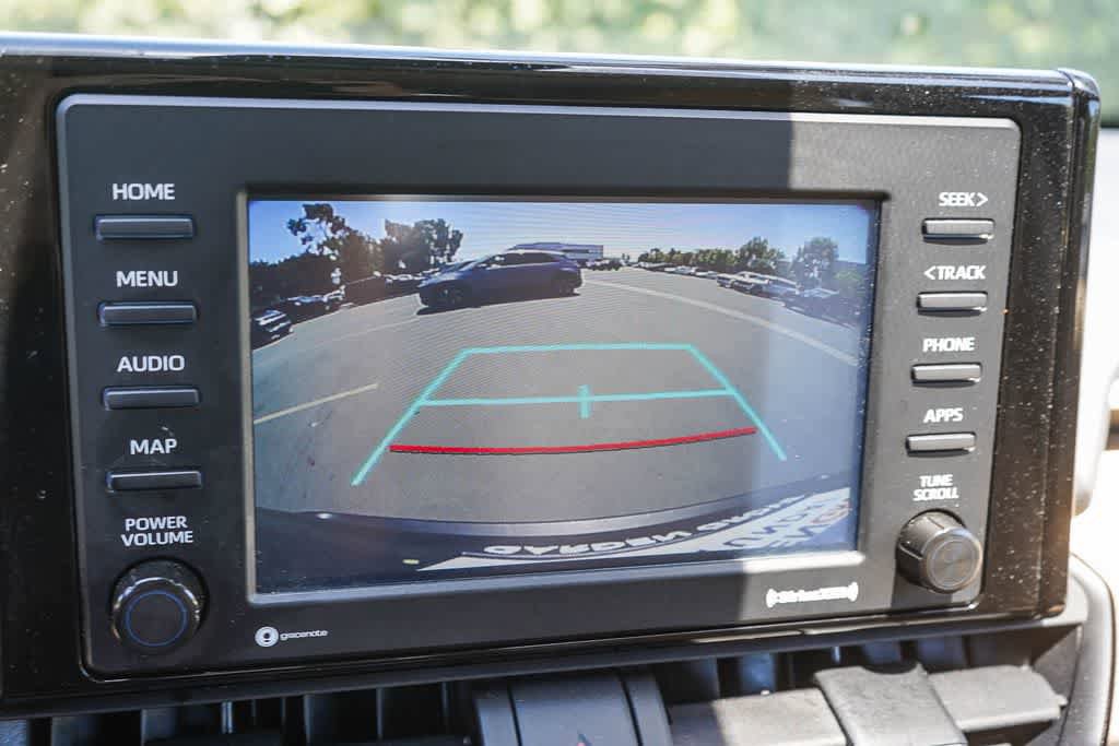Used 2022 Toyota RAV4 LE AWD/4WD image 24