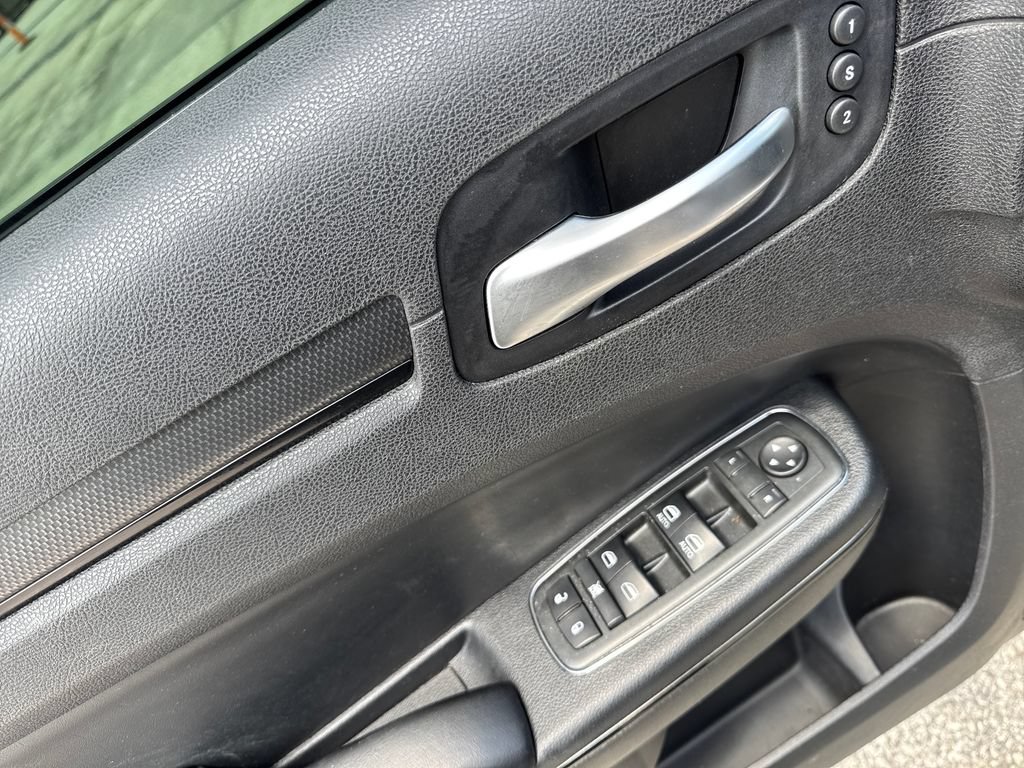 Used 2014 Chrysler 300 S w/ Luxury Group RWD image 11