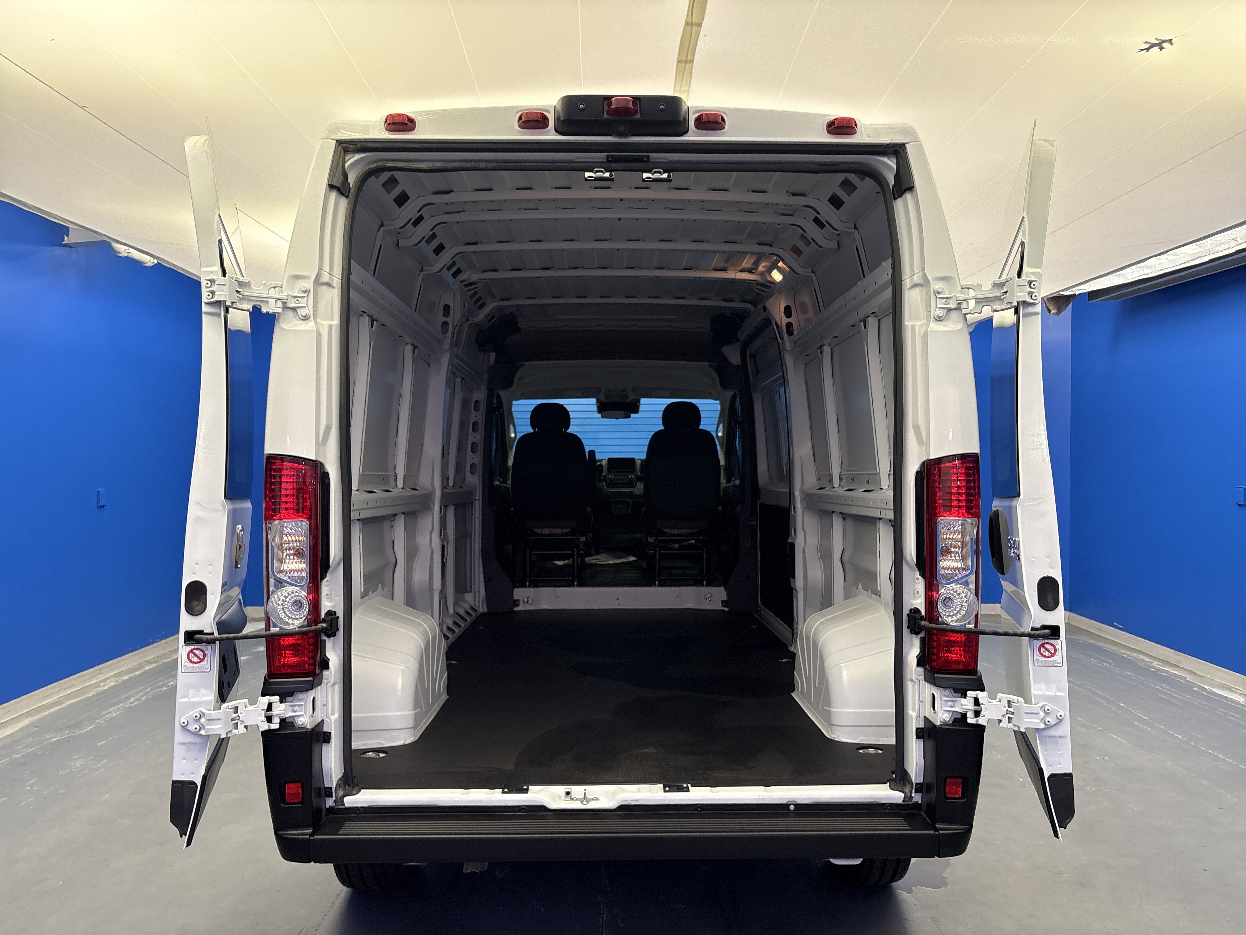Used 2024 RAM ProMaster 2500 image 23
