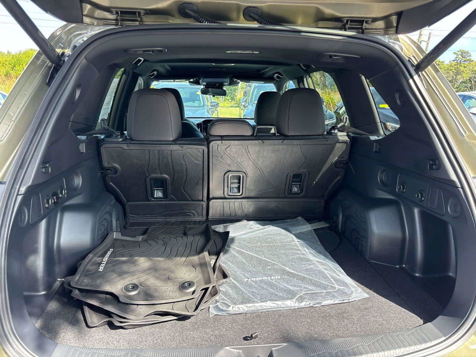 Used 2026 Subaru Forester Premium AWD/4WD image 12