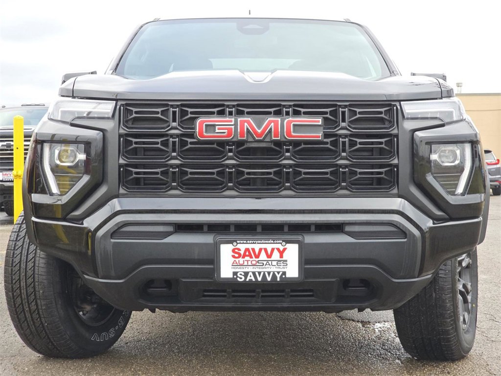 Used 2023 GMC Canyon Elevation image 13