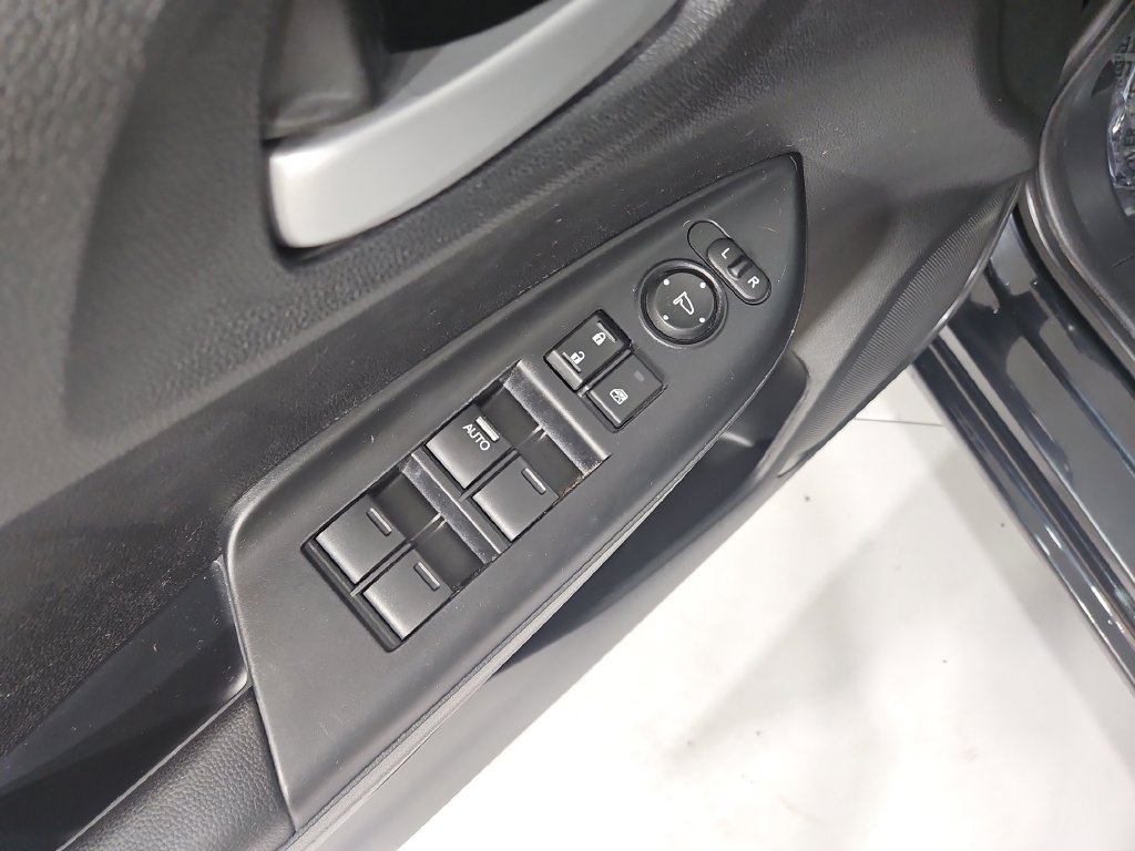 Used 2019 Honda Fit LX image 11