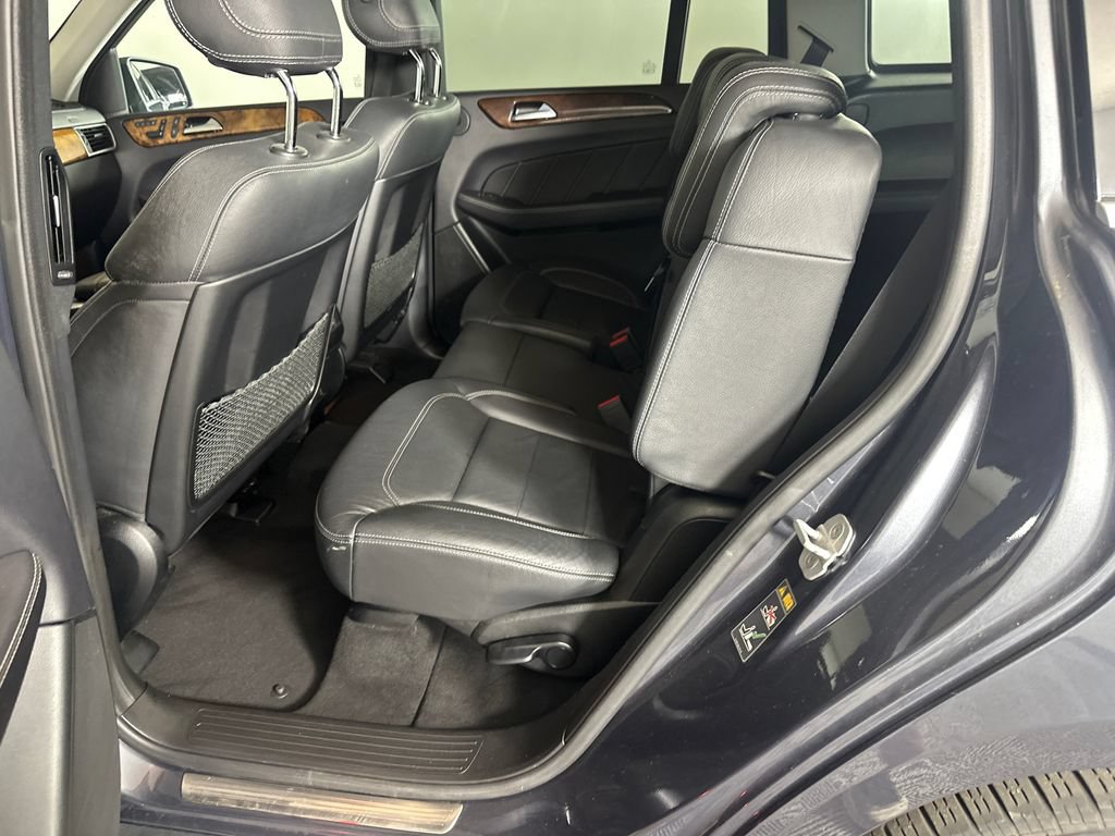 Used 2015 Mercedes-Benz GL 450 4MATIC image 21