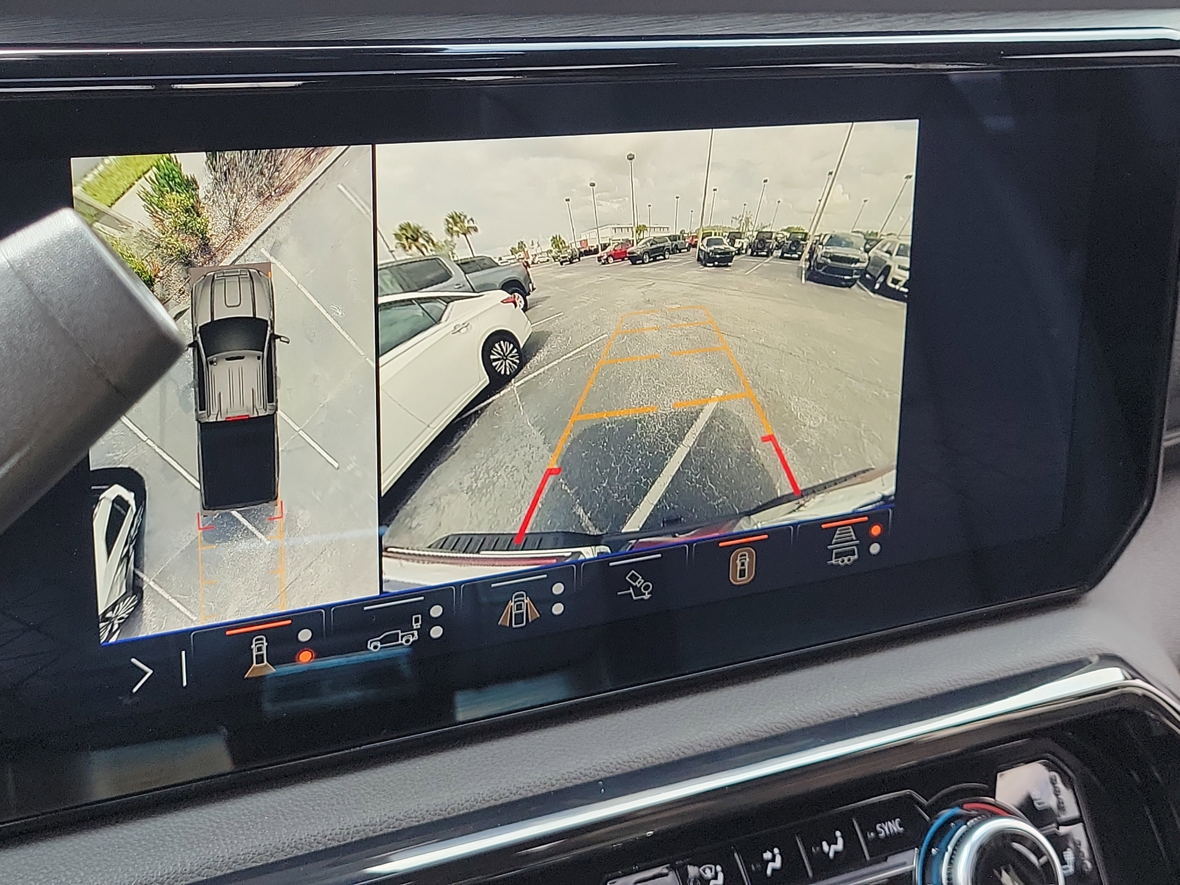 Used 2024 GMC Sierra 2500 AT4 w/ AT4 Premium Plus Package image 25