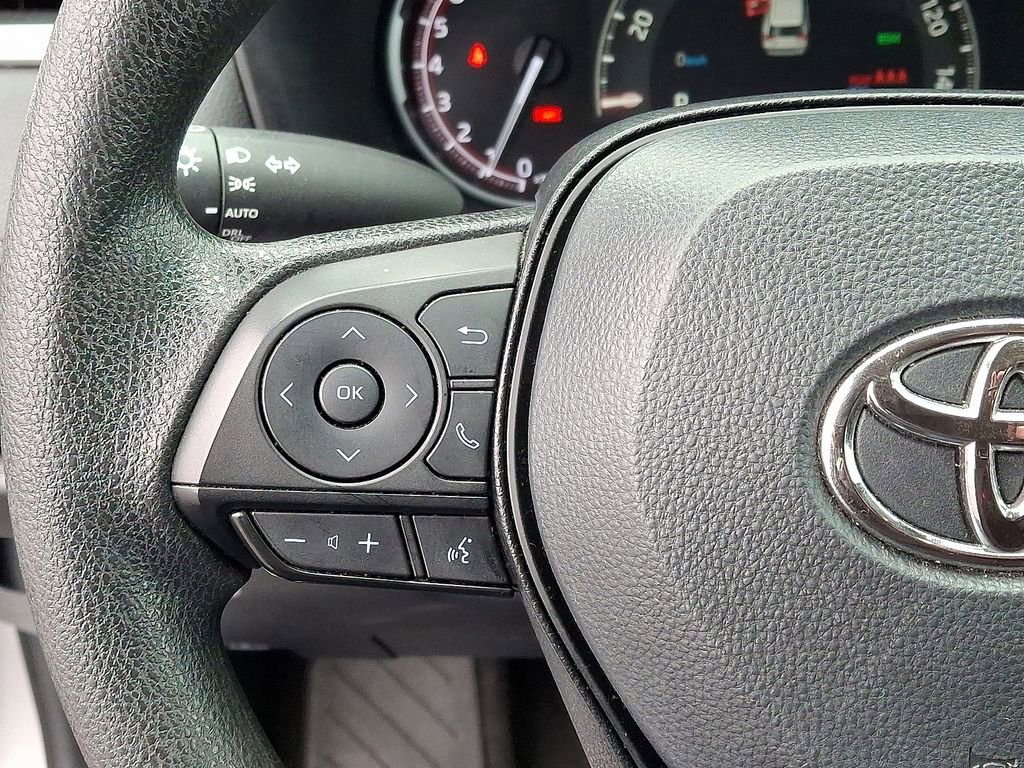 Used 2024 Toyota RAV4 XLE image 20