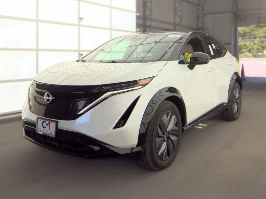 Used 2025 Nissan Ariya AWD image 2