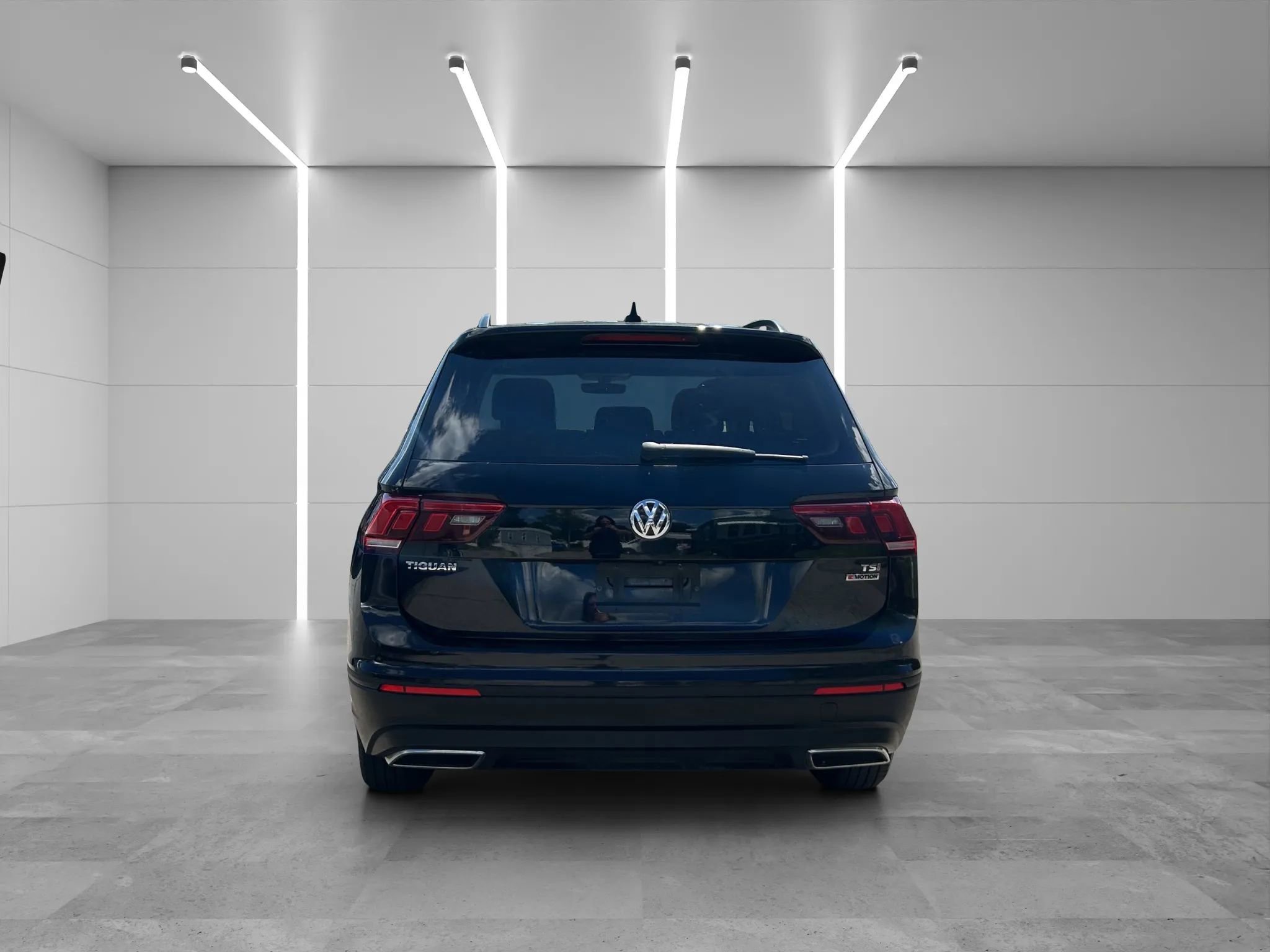 Used 2018 Volkswagen Tiguan SE AWD/4WD image 5
