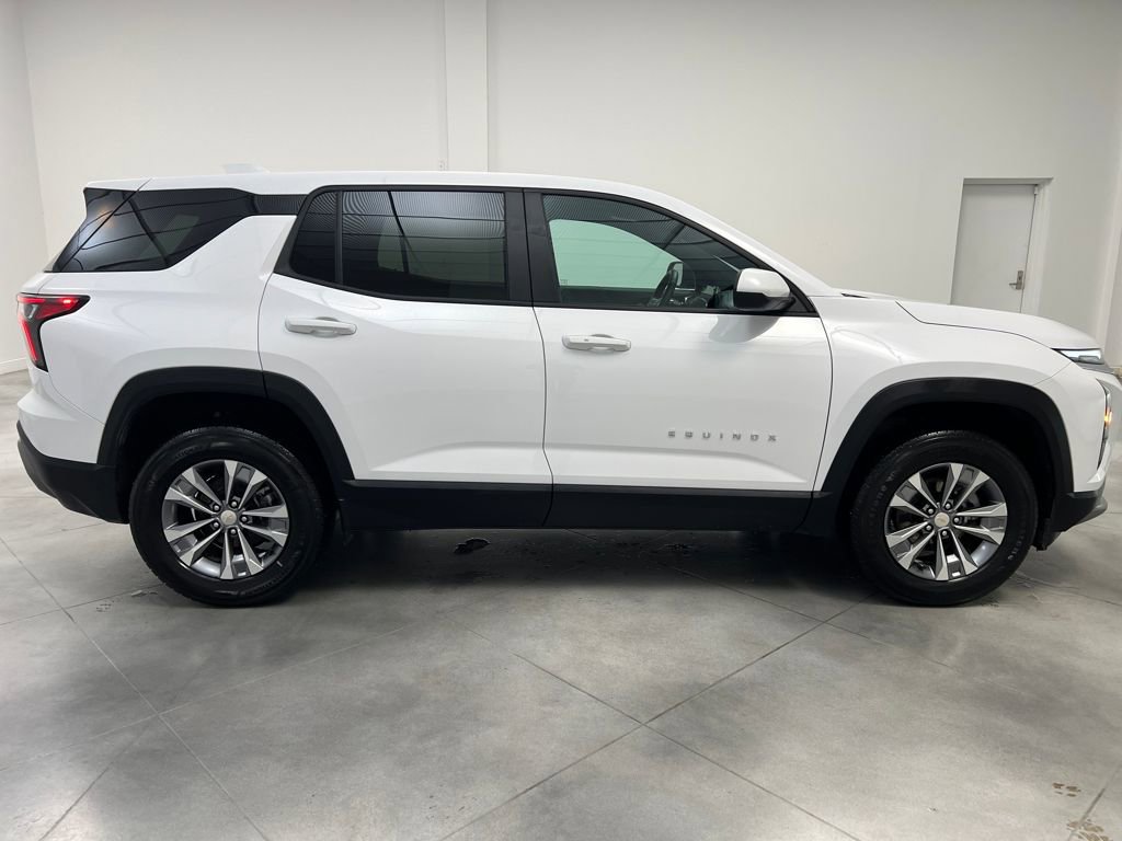 Used 2025 Chevrolet Equinox LT image 8