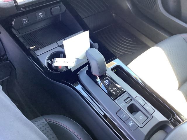 Used 2025 Toyota Prius XSE image 18