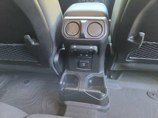 Used 2024 Jeep Gladiator Mojave w/ Technology Group AWD/4WD image 29