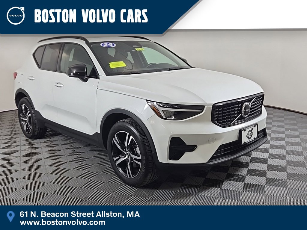Certified 2024 Volvo XC40 B5 Core