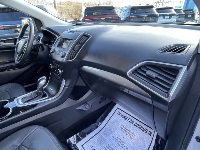 Used 2017 Ford Edge SEL image 37