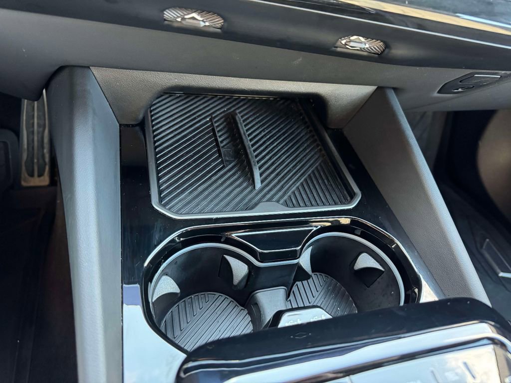 Certified 2025 BMW 530i xDrive w/ M Sport Package AWD/4WD image 15