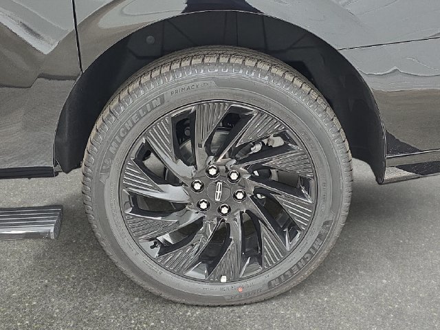 New 2027 Lincoln Navigator L Reserve w/ Jet Appearance Package AWD/4WD image 30