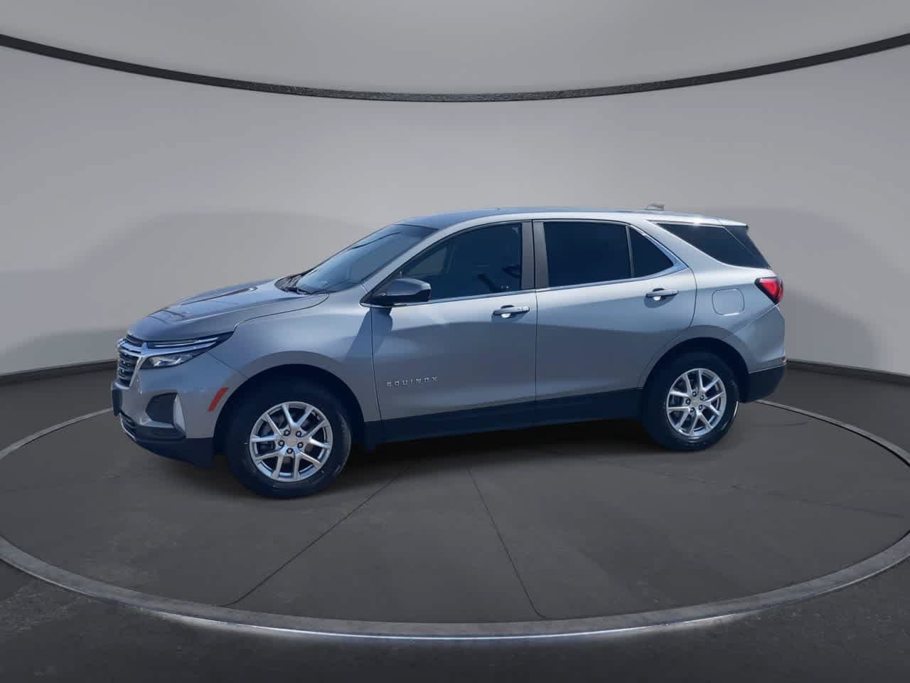 Used 2024 Chevrolet Equinox LT AWD/4WD image 6