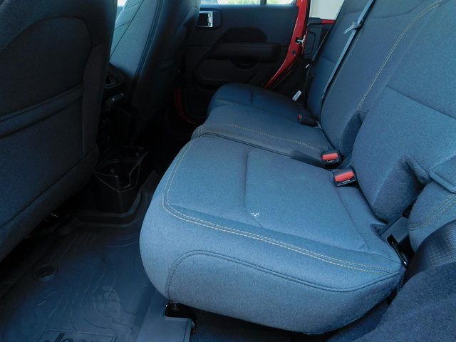 New 2025 Jeep Wrangler Sahara w/ Technology Group image 19