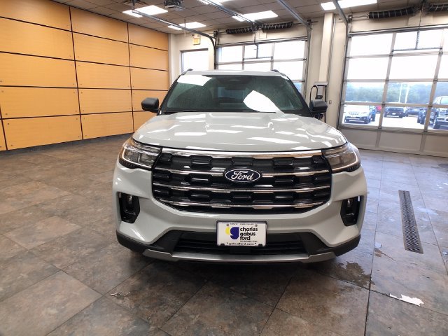 New 2027 Ford Explorer Active w/ Active Comfort Package AWD/4WD image 2