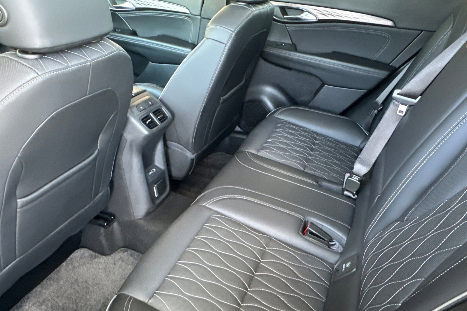 Certified 2023 Buick Envision Avenir image 13