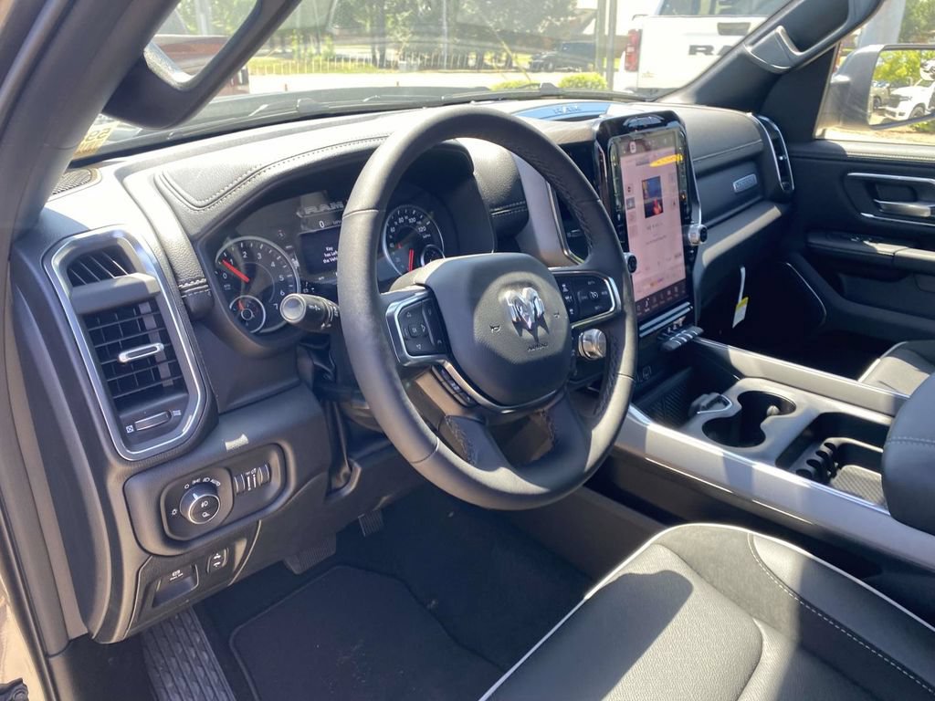 New 2026 RAM 1500 Laramie w/ Sport Appearance Package AWD/4WD image 18