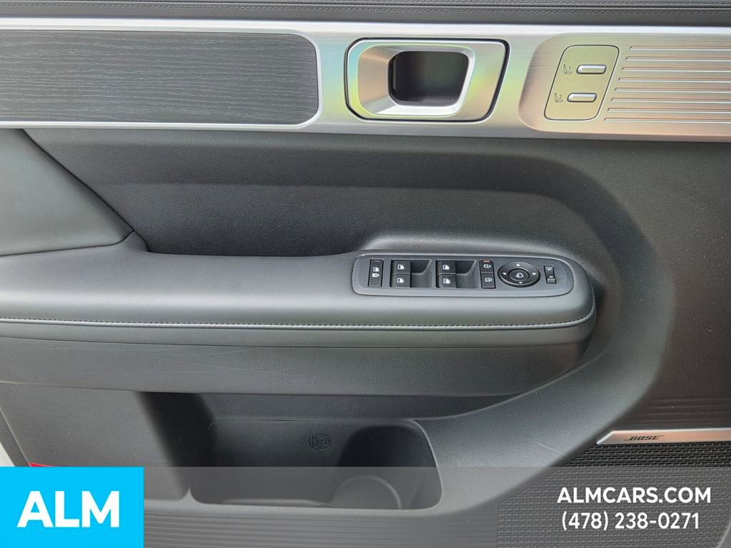 Used 2024 Hyundai Santa Fe Limited image 22