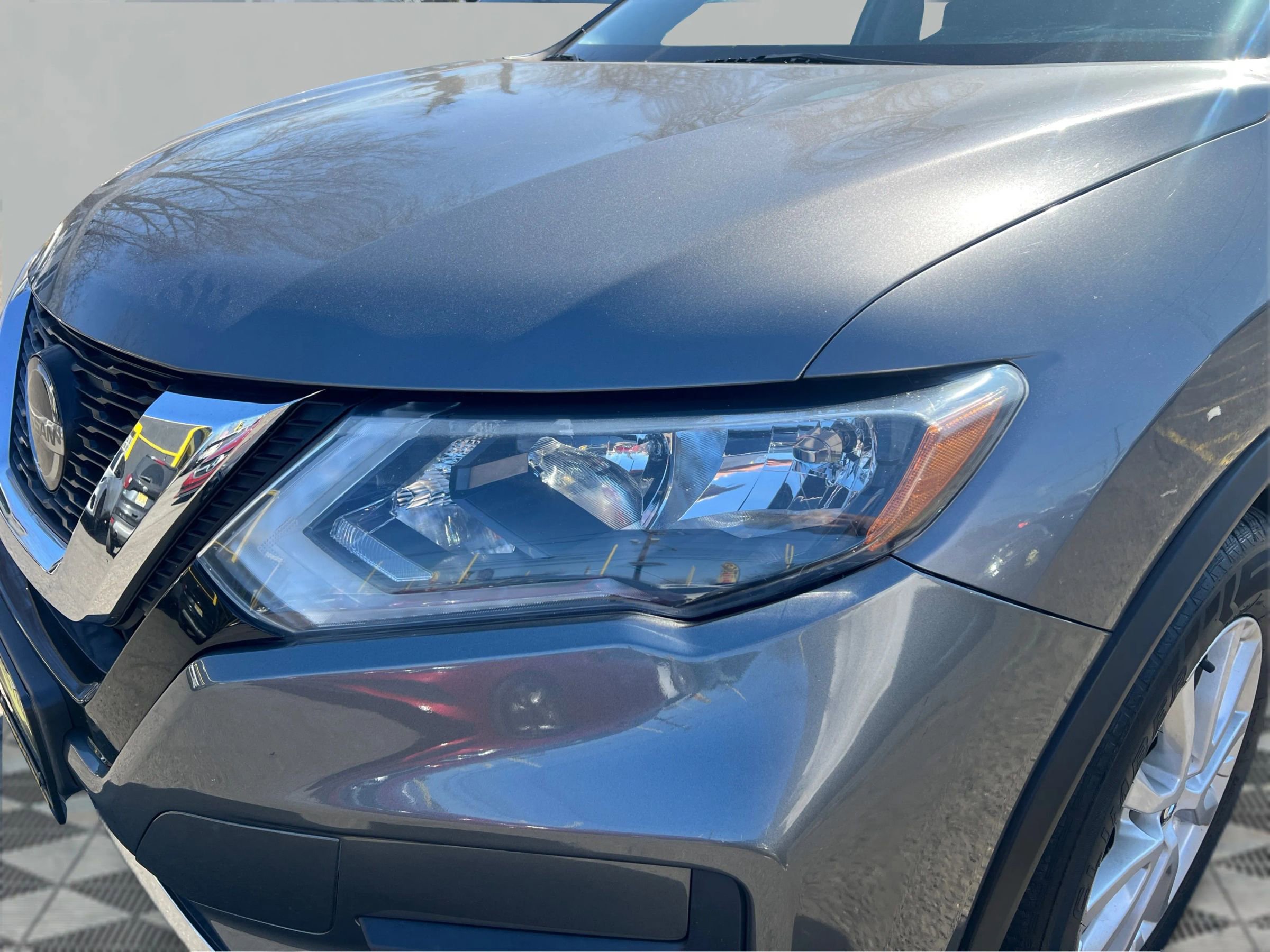 Used 2019 Nissan Rogue SV image 22