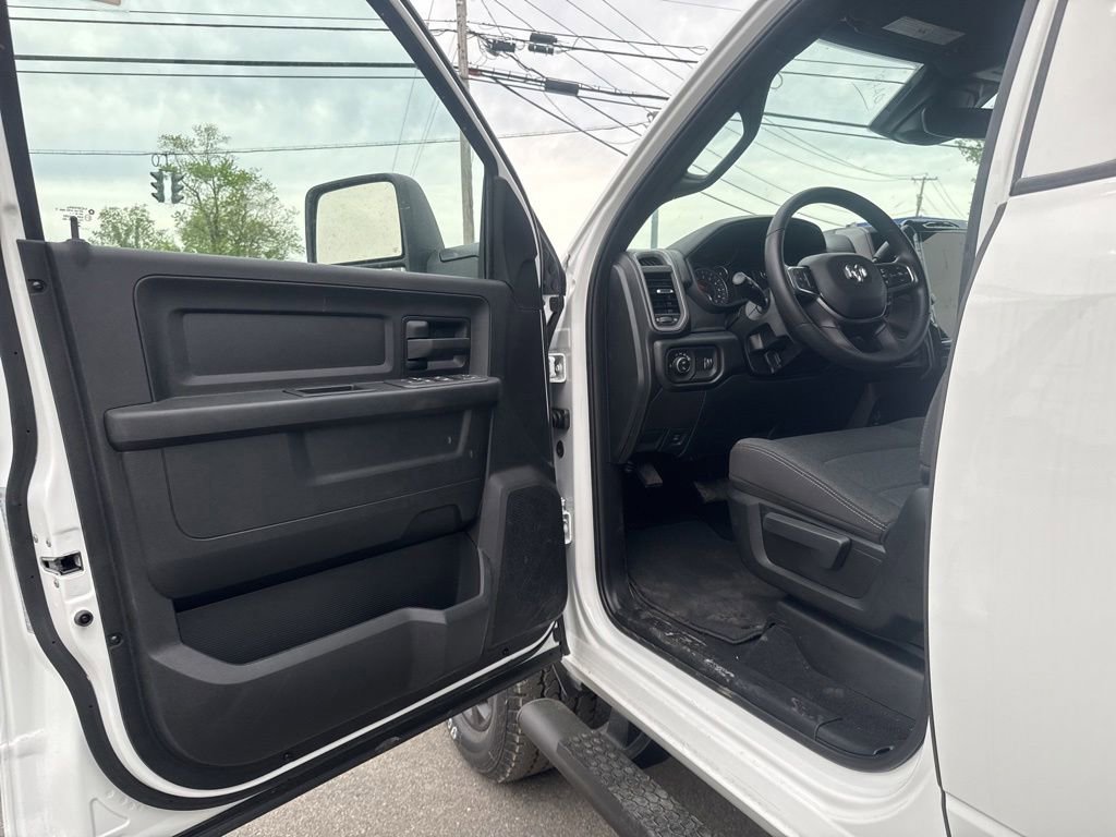 New 2026 RAM 2500 Tradesman AWD/4WD image 23