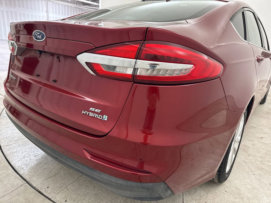 Used 2019 Ford Fusion SE image 20