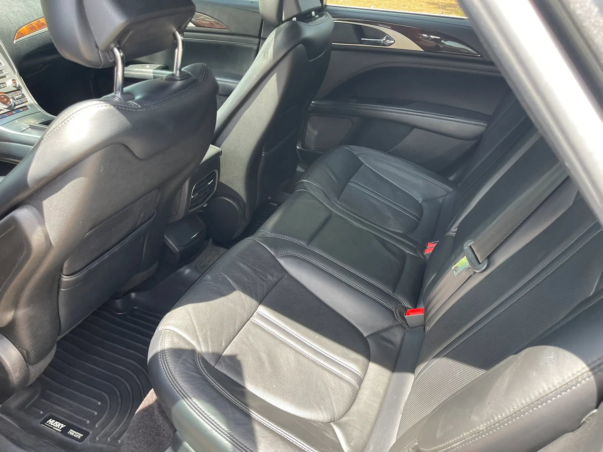Used 2017 Lincoln MKZ Reserve FWD image 12
