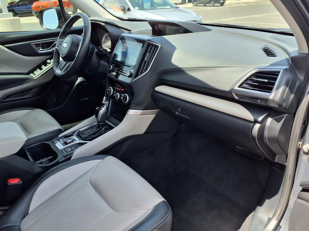 Used 2022 Subaru Forester Limited image 17
