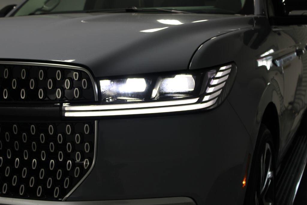 New 2026 Lincoln Navigator Reserve image 66