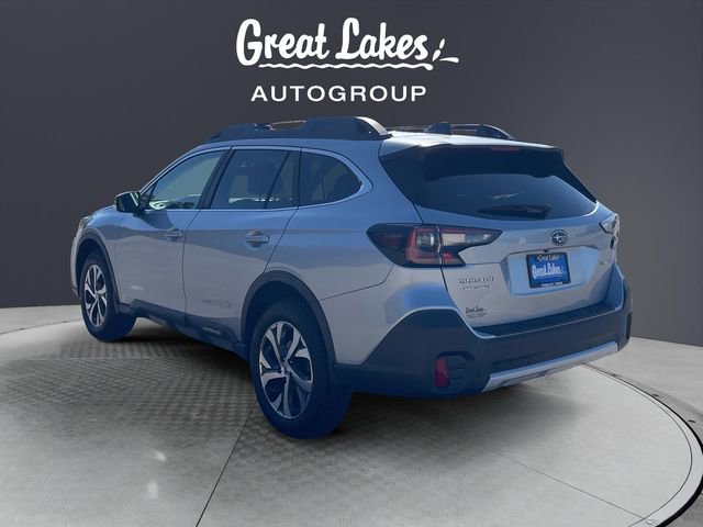 Used 2020 Subaru Outback Limited AWD/4WD image 3