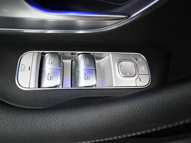 Used 2024 Mercedes-Benz GLE 350 4MATIC image 11