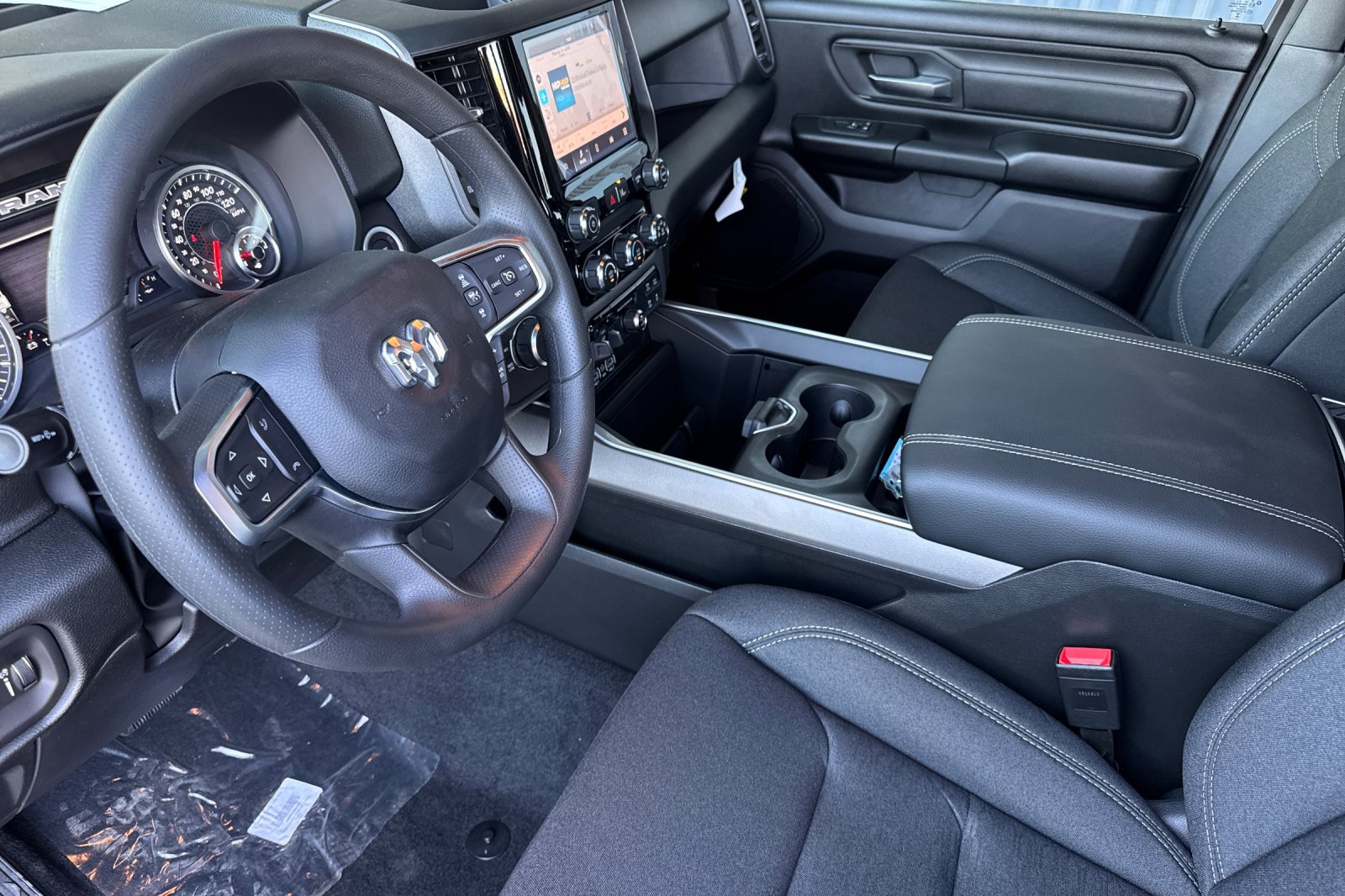 New 2027 RAM 1500 Express AWD/4WD image 9