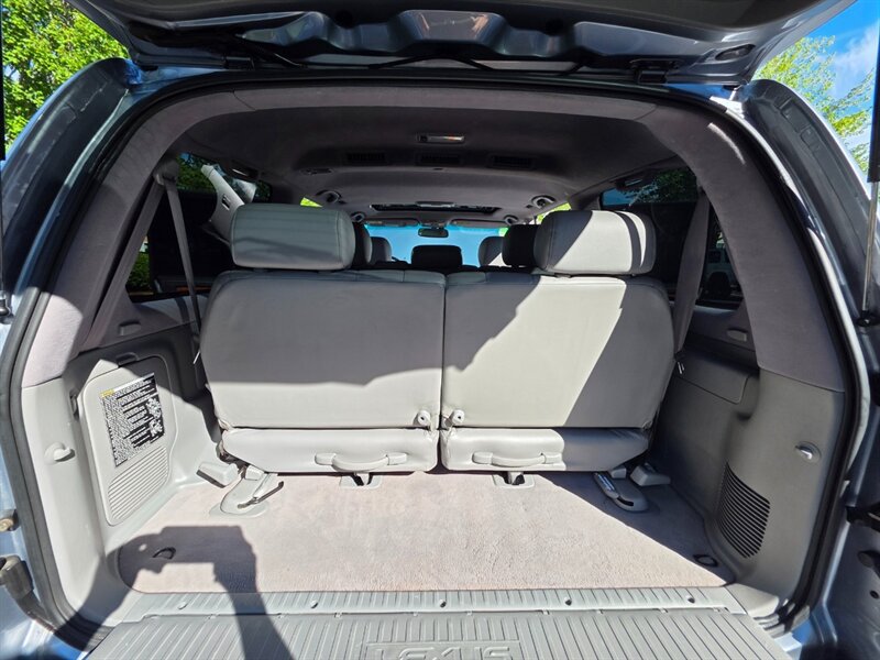 Used 2004 Lexus LX 470 4WD image 35