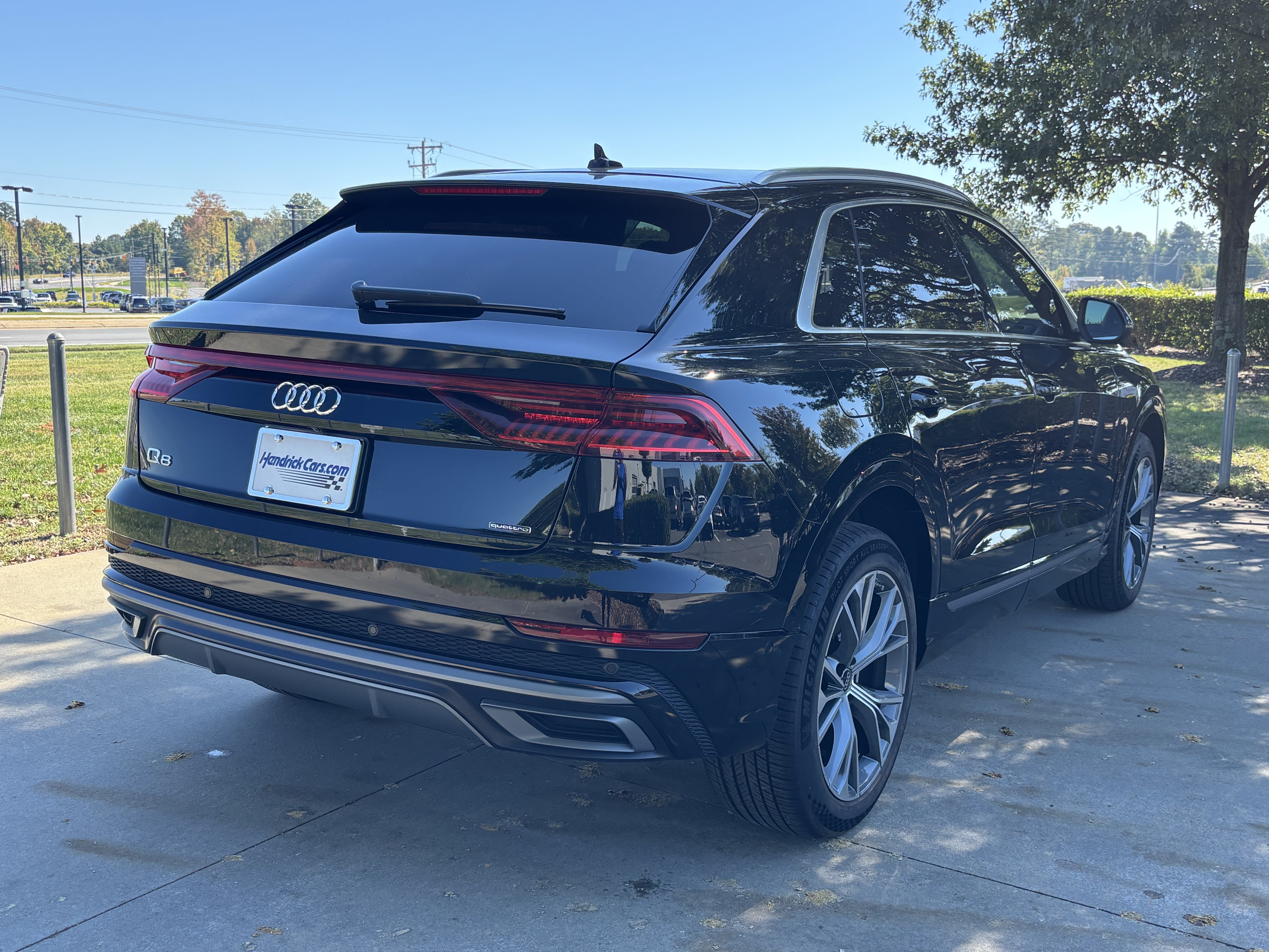 Used 2023 Audi Q8 Premium Plus AWD/4WD image 13